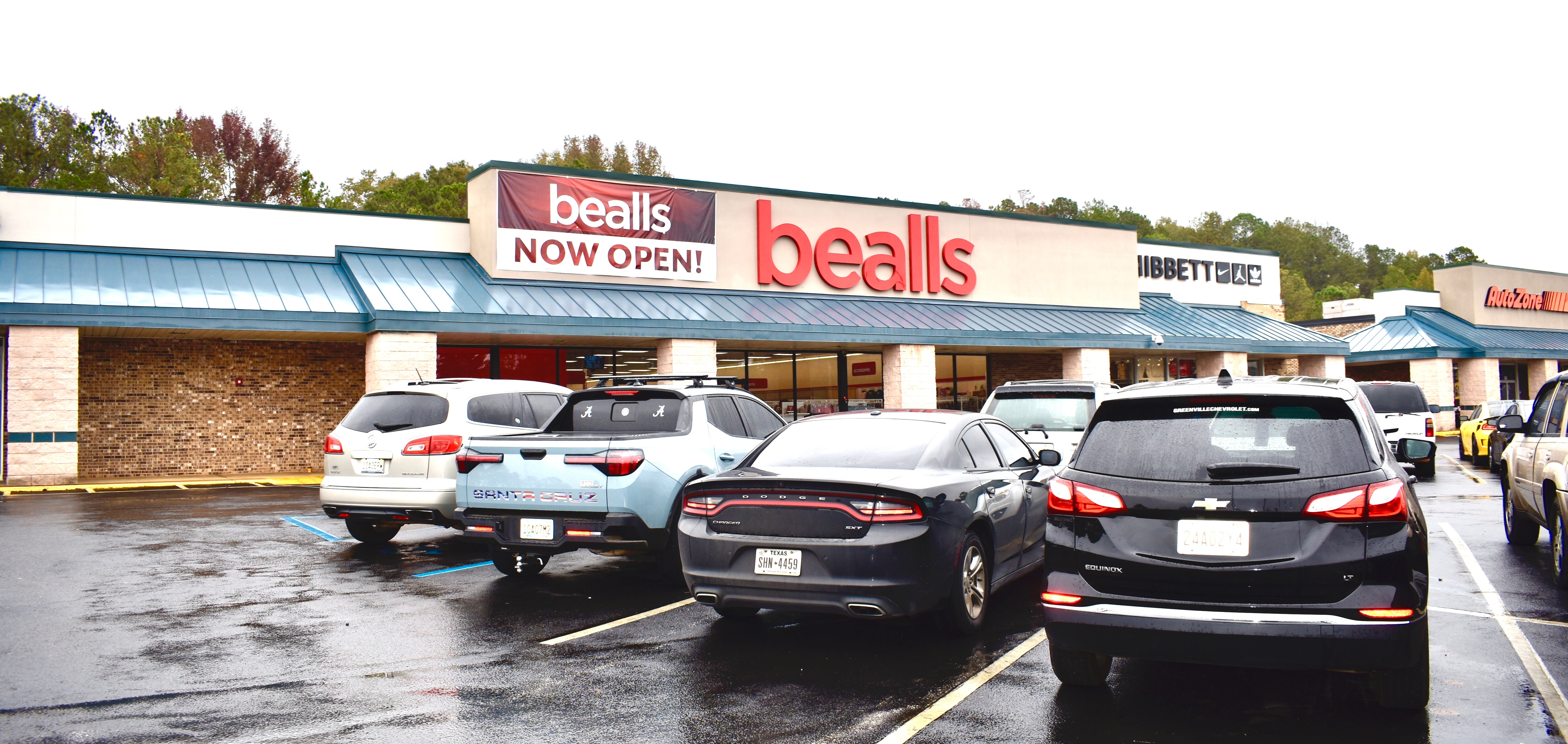 Bealls Outlet draws crowd at opening - The Greenville Advocate